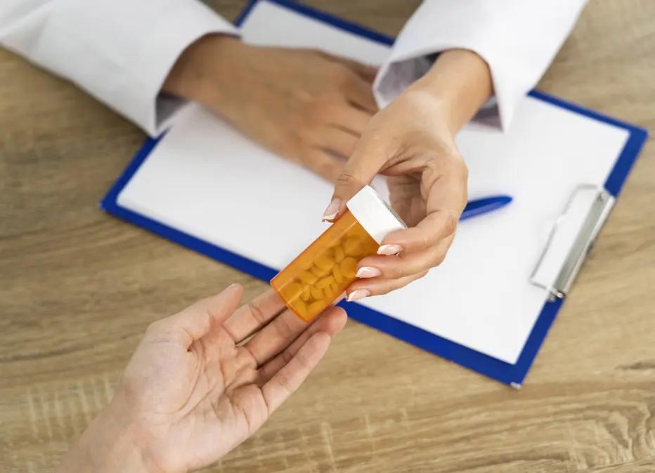 DoxycyclinePrecautions