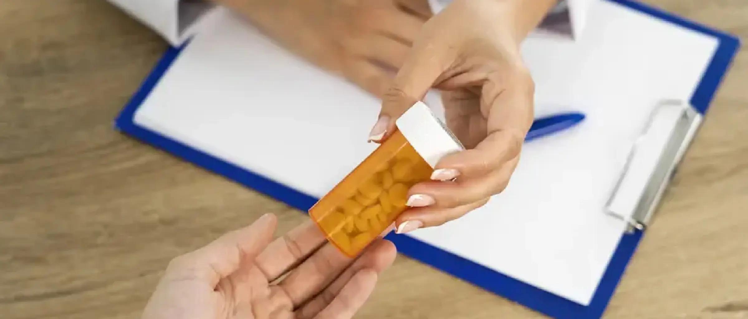 DoxycyclinePrecautions